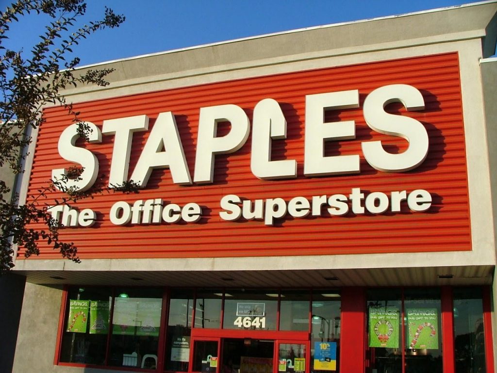 Staples Store